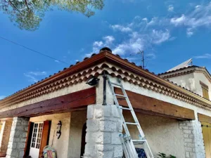 couvreur Saint Paul de Vence – RENOV TOITURE 06 – service de couverture Saint Paul de Vence à St Paul de Vence