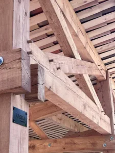 GASKA | Charpente – Couverture – Zinguerie – Maison ossature bois – chalet à Mirabeau