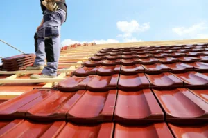 DOUCHEZ COUVERTURE ROYAN – Urgence toiture , dépannage toiture, 24h/24 7j/7 à Royan