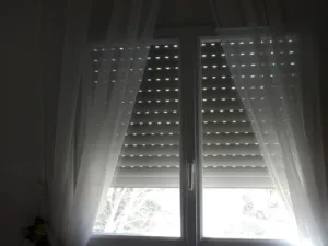 SPM store provence aluminium 2 à Hyères