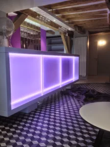 Agencement bois service à Villeneuve-la-Guyard