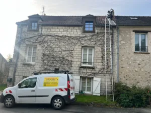 Artisan Couvreur AS 95 – Toiture charpente zinguerie 95 à Pontoise