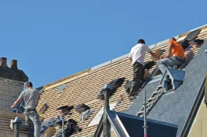 Lobry Toiture Guingamp Saint Brieuc Lannion Paimpol – Couvreur zingueur Nettoyage Démoussage Réparation Fuites Côtes-d’Armor à Ploumagoar