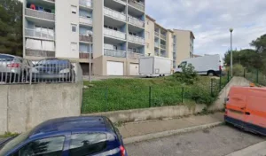La pose AK à Nîmes