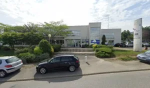 Quelqu’un Sur Le Toit à Cesson-Sévigné