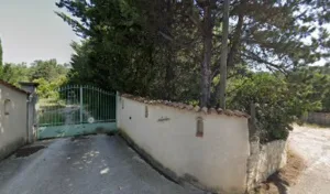 DC HOLDING à Forcalqueiret